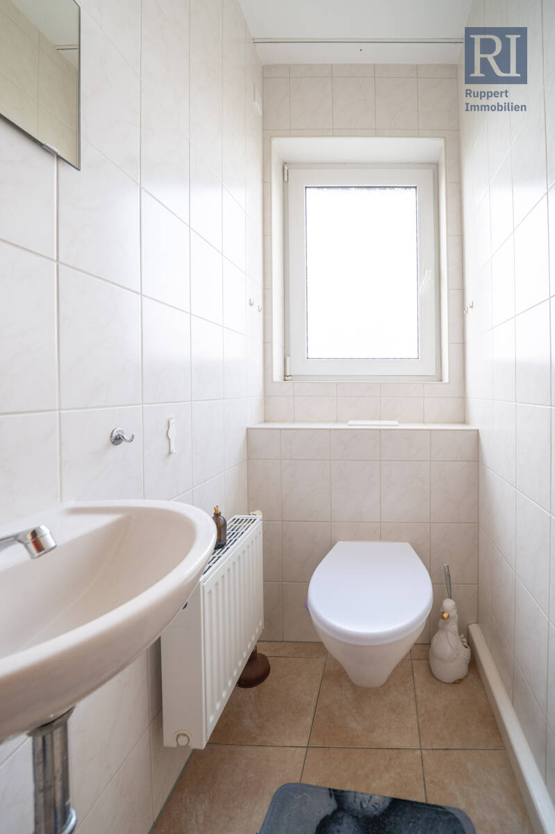 Zweifamilienhaus | leerstehend | Doppelgarage | 1.085 m² | Abtswind – Abtswind – Vorschaubild 8