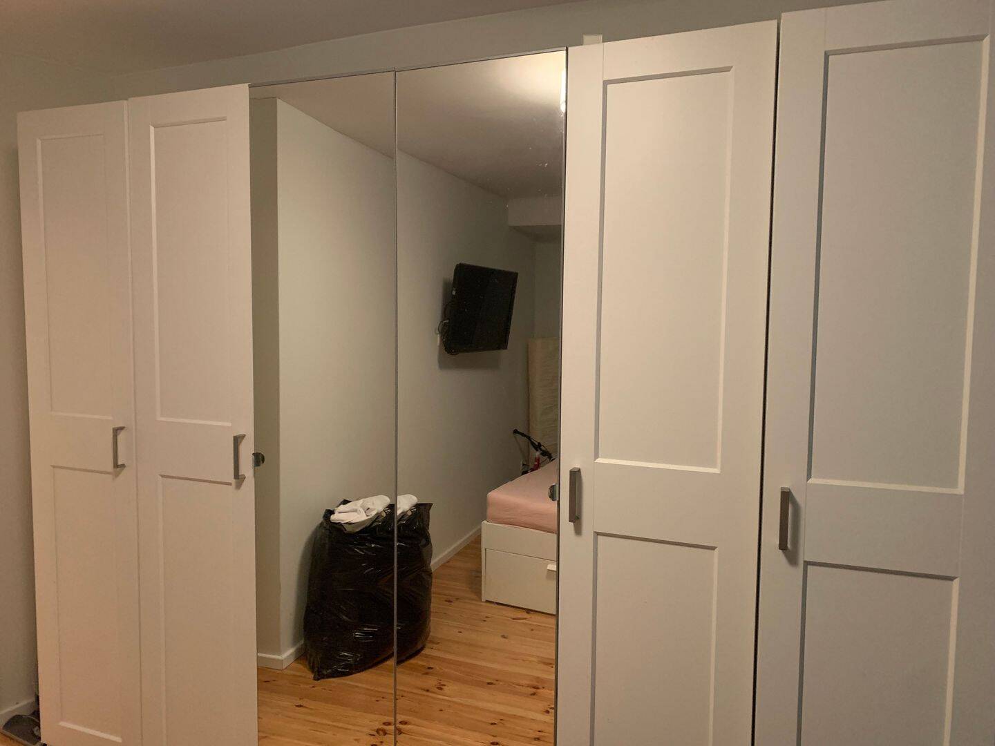 Sanierte 3,5-Raum-DG-Wohnung mit Balkon und Einbauküche in Berlin-Steglitz – Berlin – Vorschaubild 8
