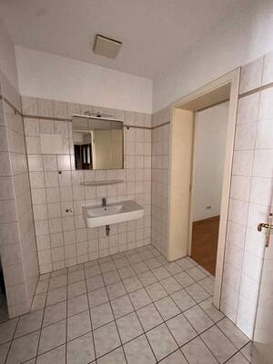 geräumige 3 ZKB mit EBK+GARTENZUGANG - Gemütlichkeit Nähe Coppistraße – 4157 Leipzig – Vorschaubild 3
