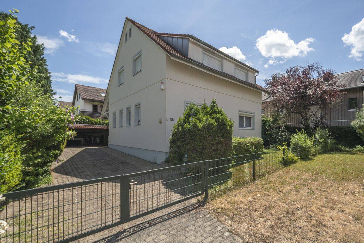 Sonniges Wohnen Dreifamilienhaus in Konstanz Allmansdorf mit Einnahmen – Konstanz – Vorschaubild 2