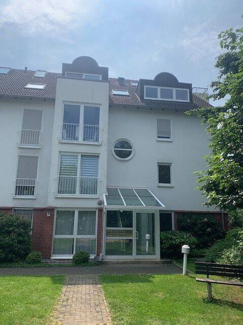 Gepflegte 2-Z.-Komfortwhg. mit Balkon & TG-Stellplatz in Lörick! – Düsseldorf – Vorschaubild 4