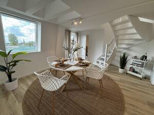 Vollmöblierte 2,5-Zimmer-Maisonette mit Tageslichtbad & Kellerraum - Neubau 2024 in Köln Mülheim! – 51065 Köln – Vorschaubild 2