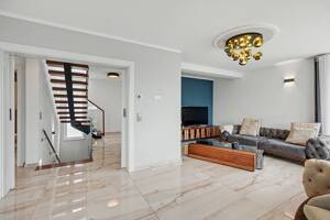 Exklusivität beginnt mit der Lage. Perfektion mit diesem Zuhause. – 89081 Ulm – Vorschaubild 5