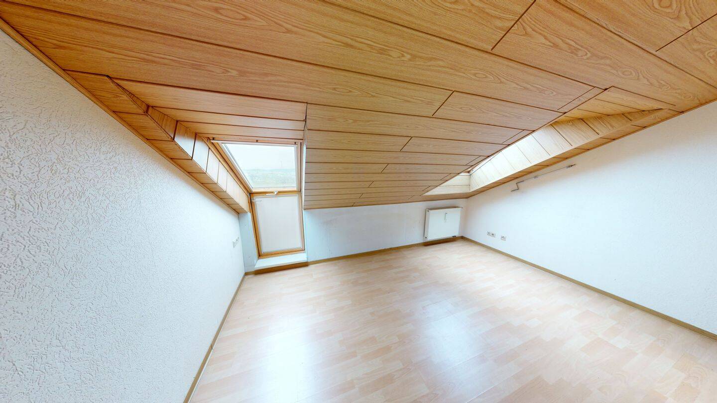 Lichtdurchflutete und geräumige 3 Zimmer-Wohnung sofort frei – Püttlingen – Vorschaubild 7