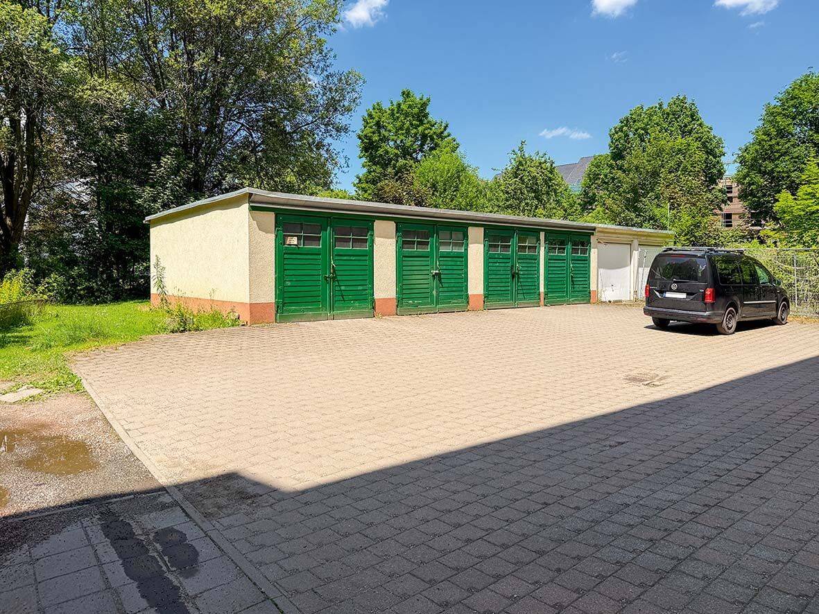 Mehrfamilienhaus in attraktiver Universitätslage mit Entwicklungspotenzial – Chemnitz – Vorschaubild 3