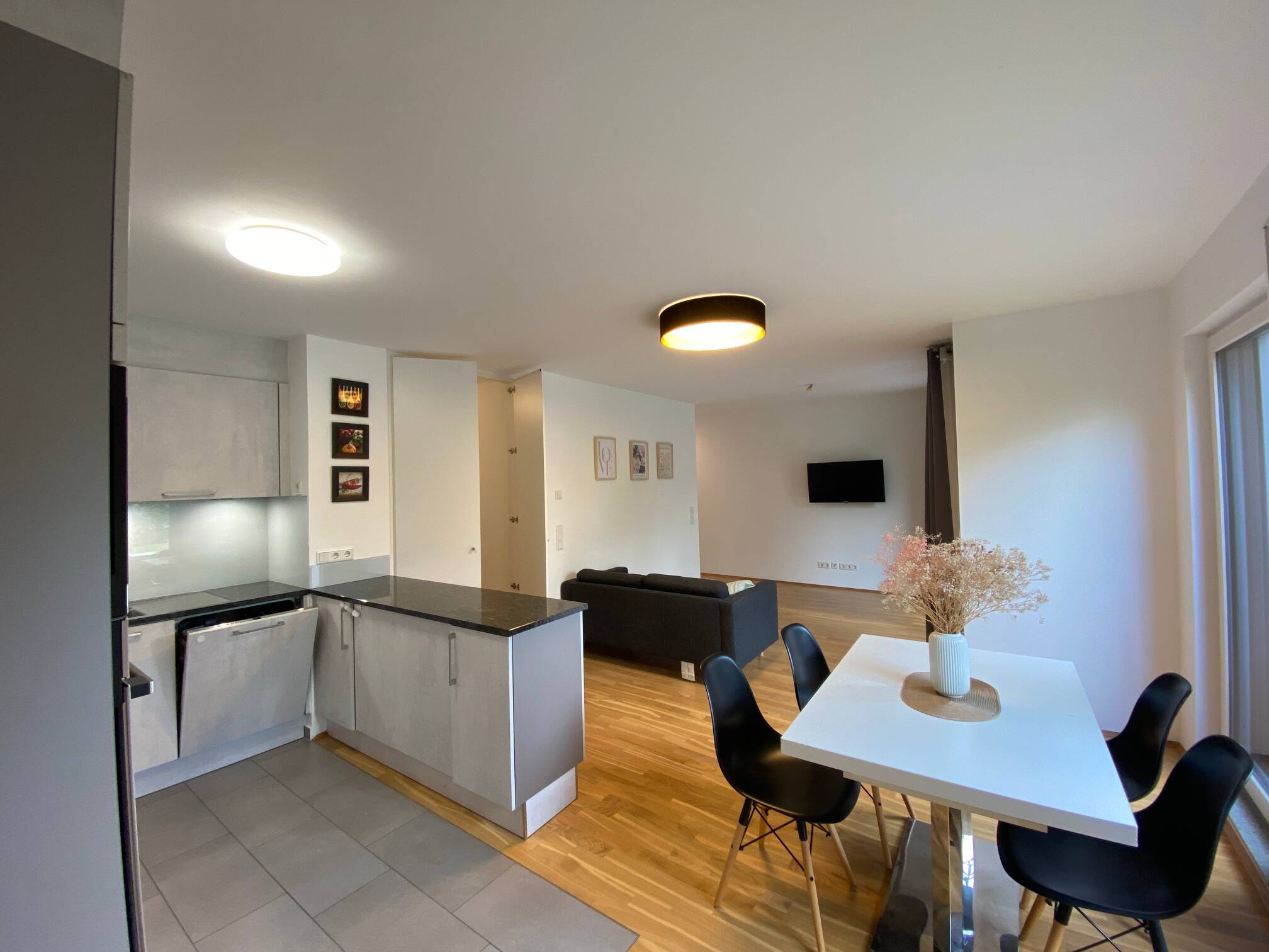 Traumhafte 4-Zimmer-Wohnung in Nürnberg-Thon: Ihr neues Zuhause wartet! – Nürnberg – Vorschaubild 9