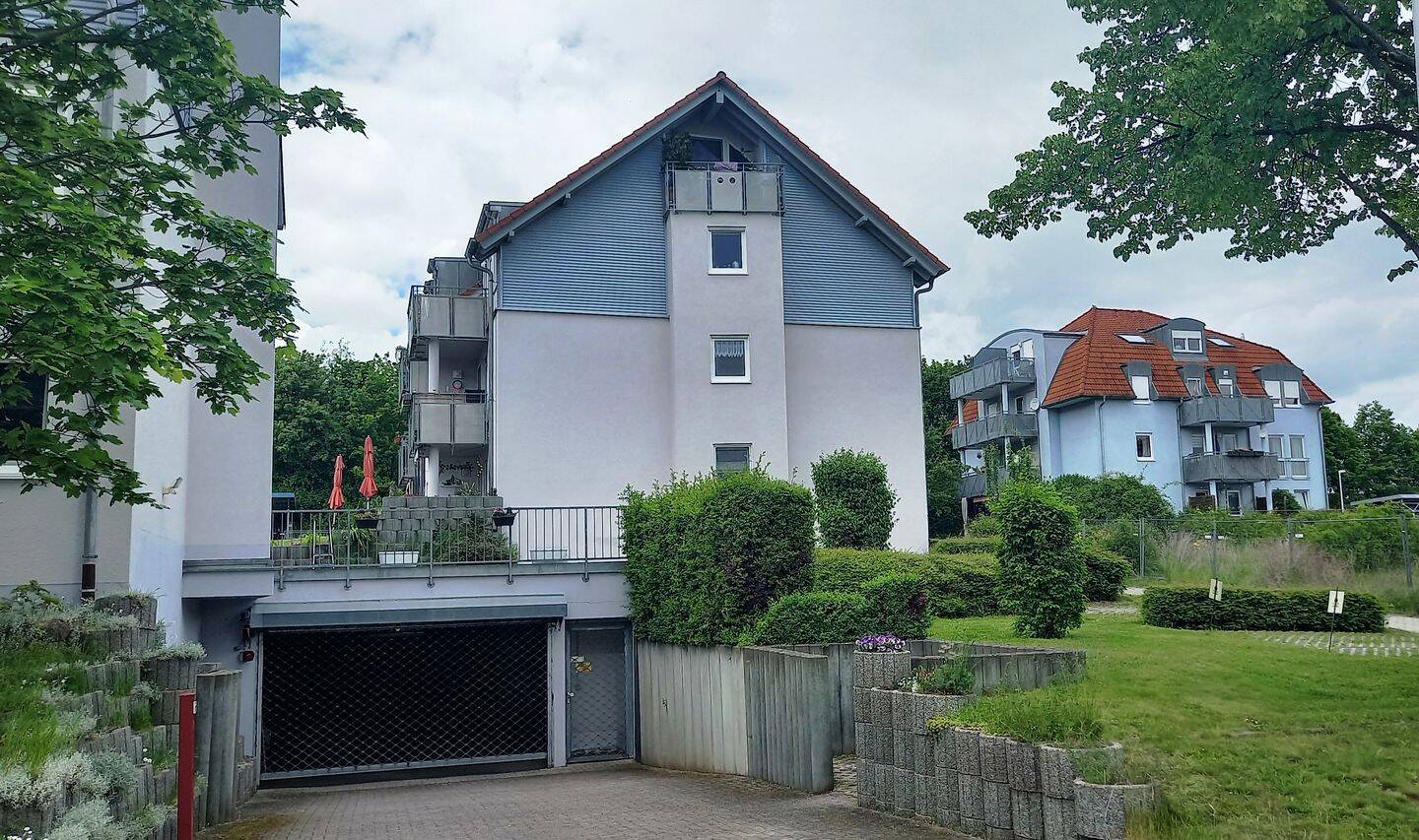 Helle & komfortable Drei-Zimmerwohnung mit Balkon im DG. Gut vermietet. TG inkl. – Erfurt – Vorschaubild 4