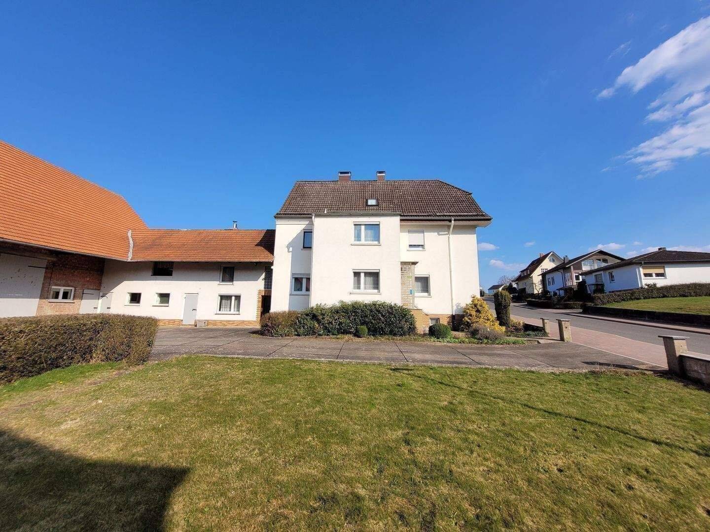 WEITLÄUFIG!!! Ein- Zweifamilienwohnhaus mit Zwischenbau, Scheune und 8206 m² Grundstück – Hohenroda – Vorschaubild 7
