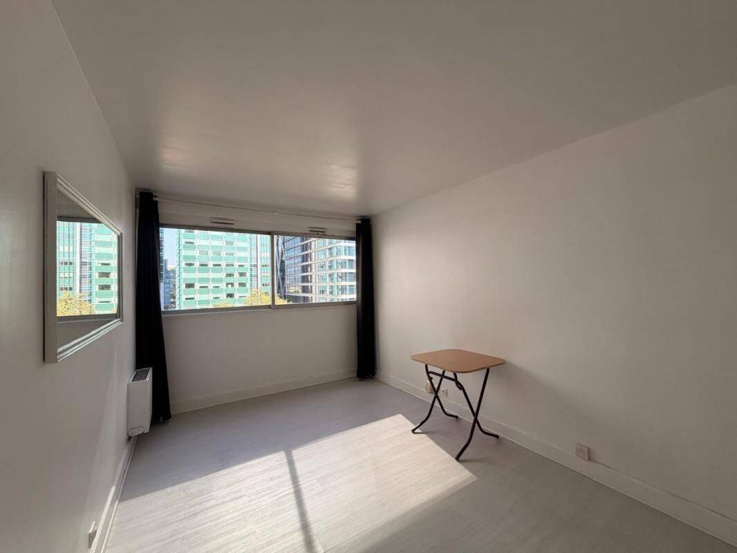 Appartement 1 pièce 22 m² · à Courbevoie · 22 m² · 850 €/mois