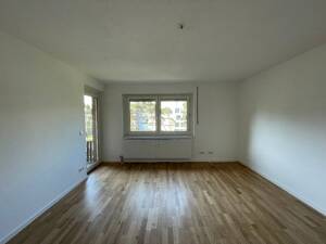 Gut gelegene 3-Zimmer-Wohnung mit Parkettboden in Erlangen-Süd