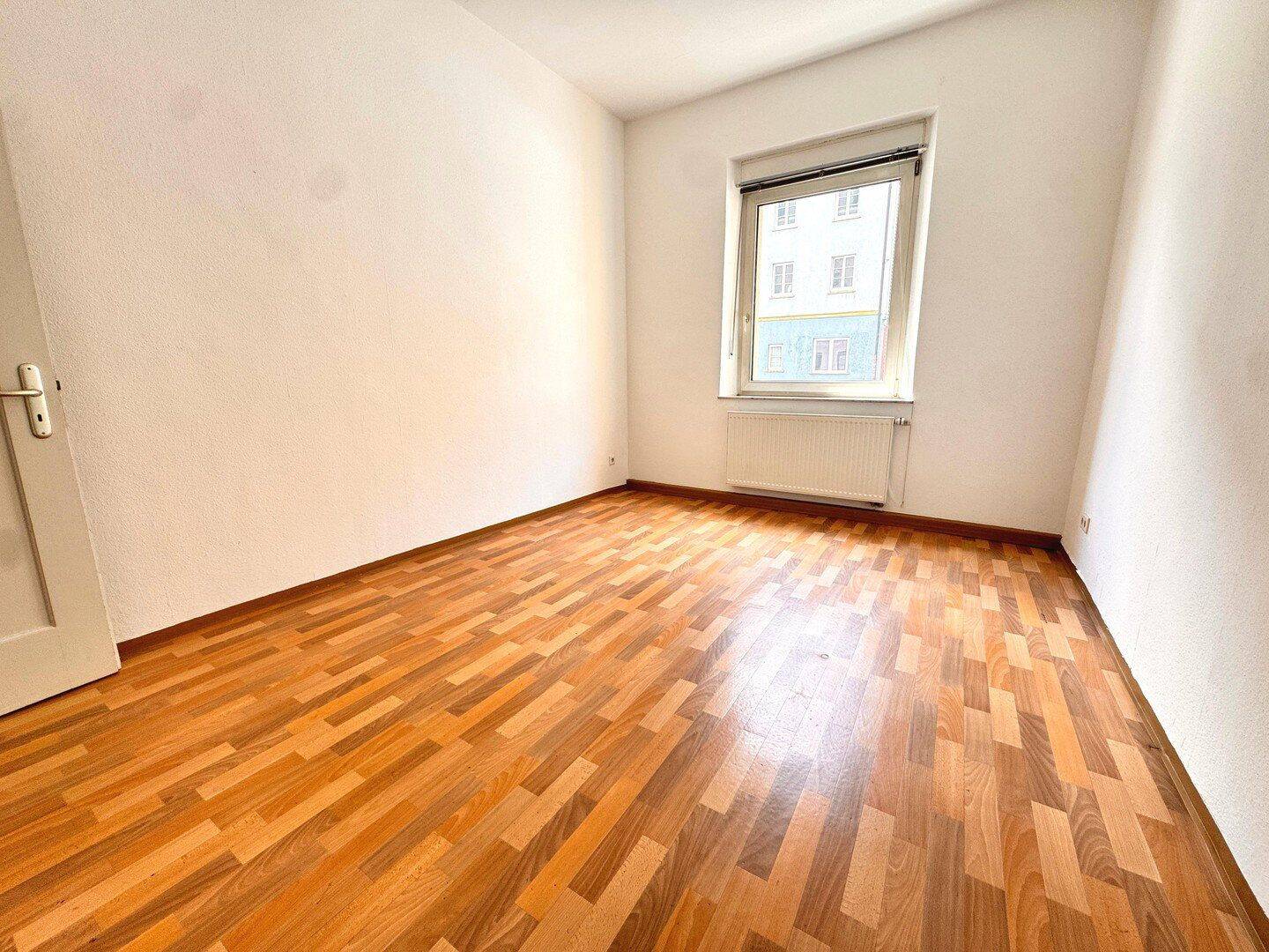 Zentrale 2Zi-Whg. mit Altbaucharme und neuer Küche – Nürnberg – Vorschaubild 5