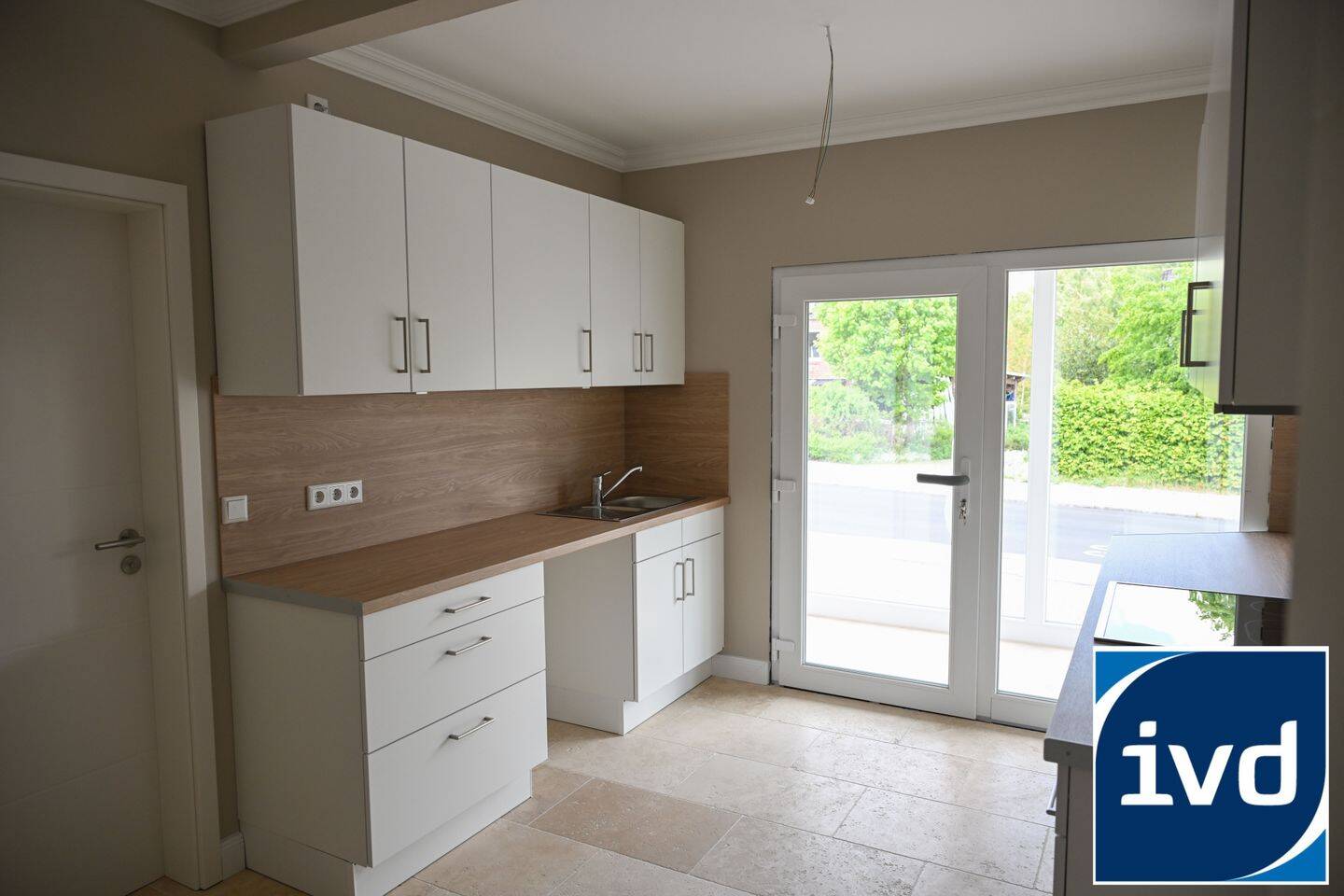 3 Zimmer-Wohnung EG mit Veranda in attraktiver Lage von Kiel-Russee -Erstbezug nach Modernisierung-