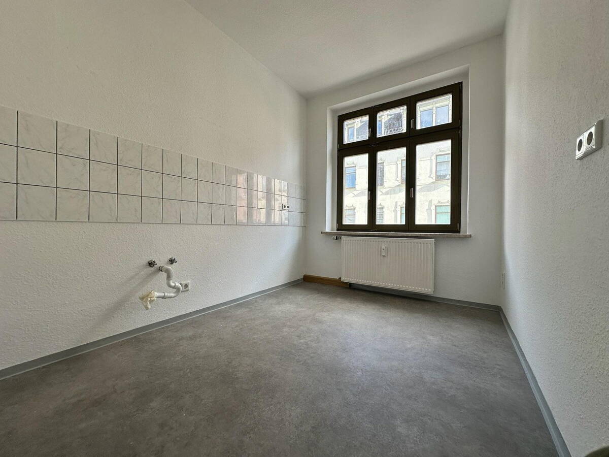 Ihr neues Zuhause im Gründerzeithaus - helle 2-Raum-Wohnung in bester Meeraner Lage – 8393 Meerane – Bild 1 von 6