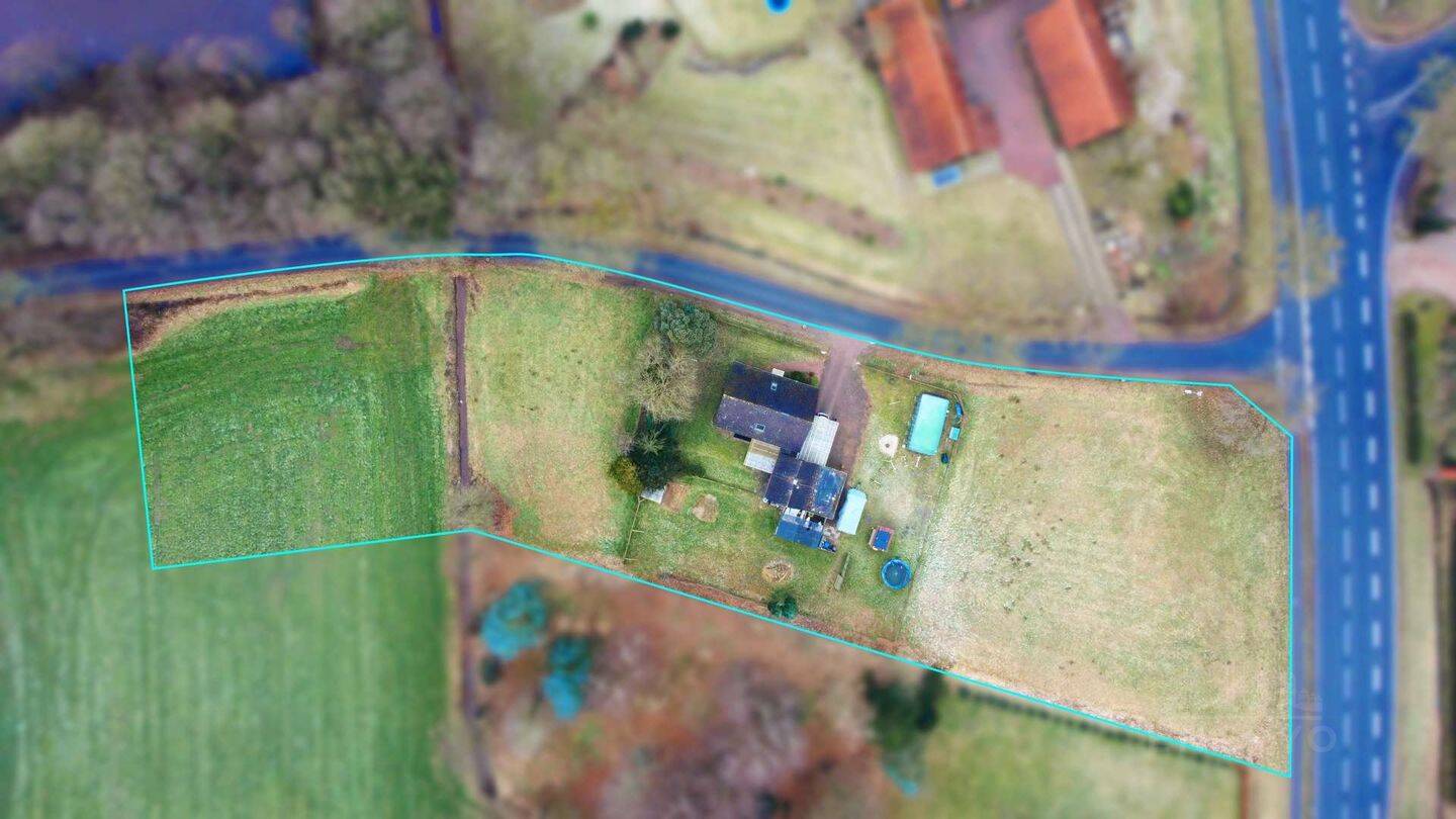 ***RESERVIERT*** Ländliche Idylle: Wohnhaus auf außergewöhnlich großem Grundstück in Westerstede – Westerstede – Bild 1 von 5