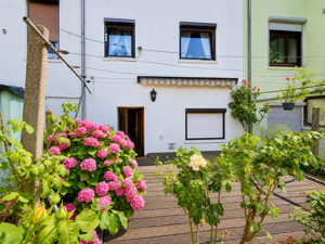 Charmantes Reihenmittelhaus mit Entwicklungs- und Erweiterungspotenzial in gewachsener Wohnlage von Bremen-Hastedt
