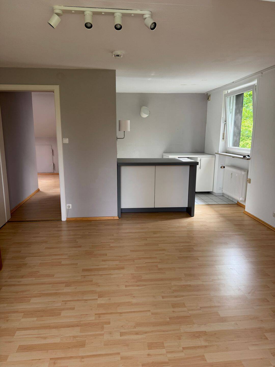 Helle 1 Zimmer DG Wohnung – München – Vorschaubild 2