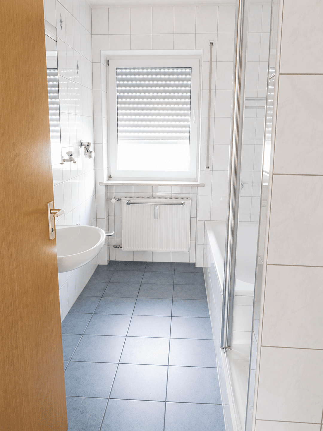 Zweifamilienhaus mit 2 Garagen, Garten & Ausbaupotenzial im Dachgeschoss – Windsbach – Vorschaubild 9