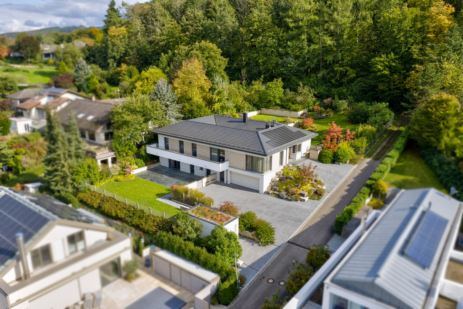 Einzigartig exklusive Villa in Bestlage von Müllheim – Müllheim – Vorschaubild 3