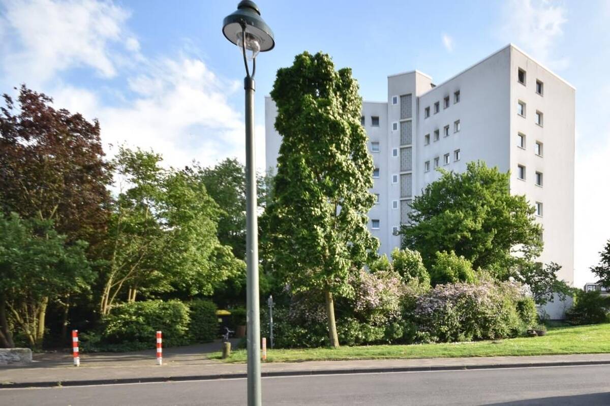 ACHTUNG SOMMERAKTION ! Kapitalanlage | Gut vermietet | Holthausen | Ruhige Lage- Provisionsfrei! – 40589 Düsseldorf – Bild 1 von 4