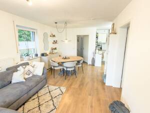 Moderne 2-Zimmer-Wohnung mit Terrasse, Einbauküche und Carport-Stellplatz – 96450 Coburg – Vorschaubild 4