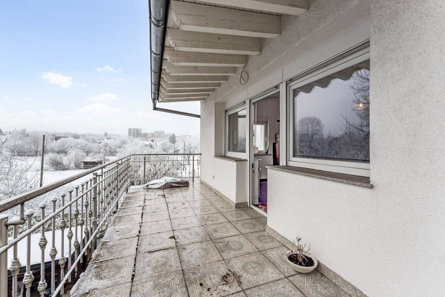 Doppelhaushälfte in Kassel - mit Balkon und viel Potenzial – Kassel – Vorschaubild 3
