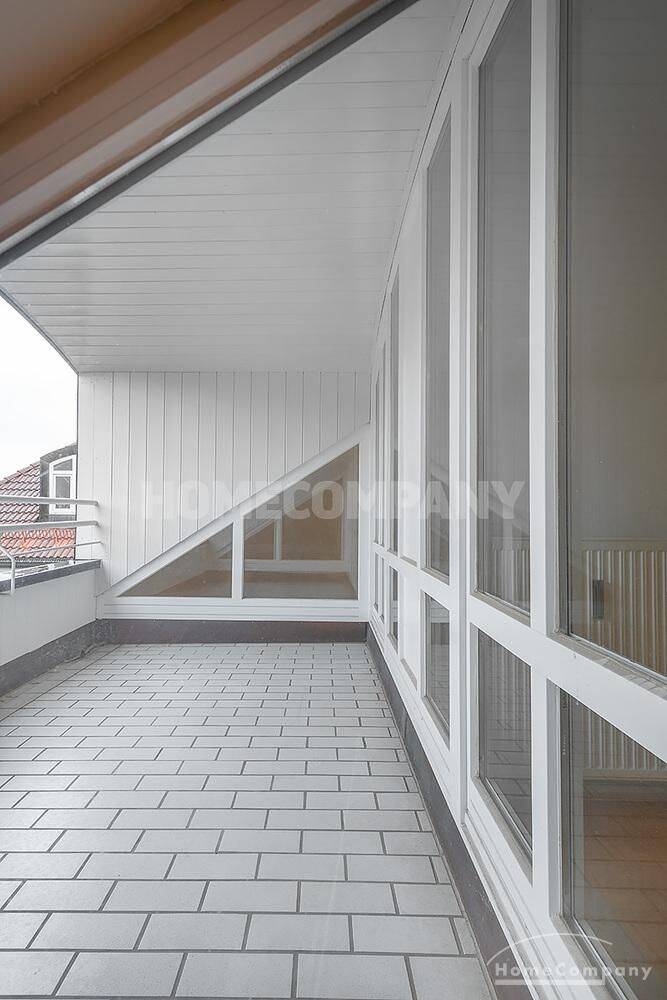 Atemberaubende 3-Zimmer-Wohnung mit Loggia in Neuhausen, teilmöbliert – München – Vorschaubild 5