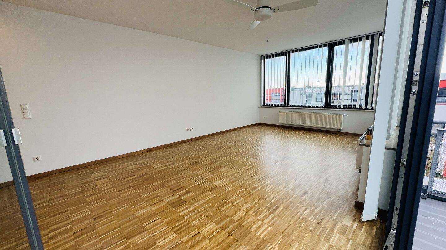 * 2/3 Zi.-PENTHOUSE *MODERN * STYLISH * TRENDIGES SÜDSTADT - WOHNFEELING* * VIDEO v. d. WOHNUNG* – Fürth – Vorschaubild 2