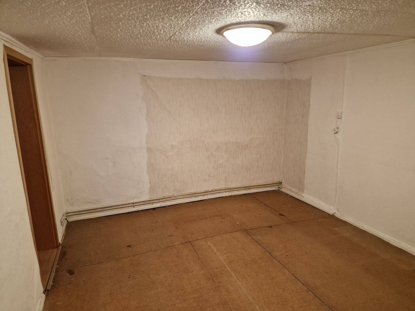 Malerisches Einfamilien-Reihenhaus mit EBK und großzügigem Wintergarten – Sayda – Vorschaubild 7