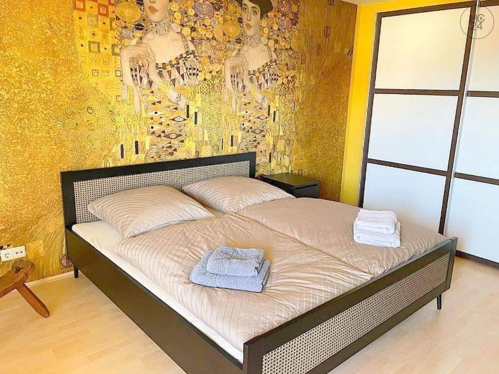 Exklusive Dachterrassenwohnung mit WLAN und Stellplatz am Nürnberger Stadtpark – Nürnberg – Vorschaubild 2