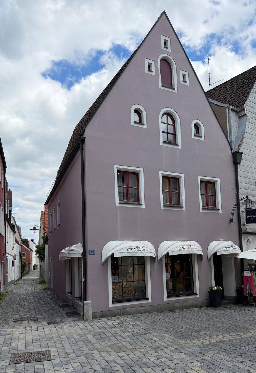Repräsentatives Geschäftshaus