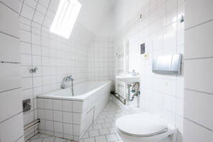 Wohnen mit Stil: 4-Zimmer-Gründerzeitaltbau mit Stuck und Südbalkon – 12205 Berlin – Vorschaubild 6