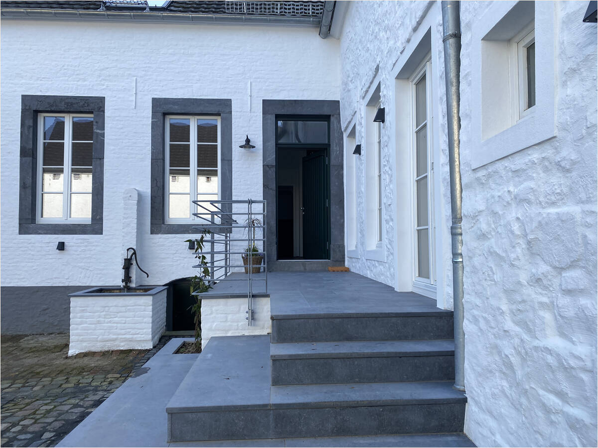 Außergewöhnliches Wohnhaus mit Geschichte zur Miete – 52078 Aachen – Bild 1 von 9