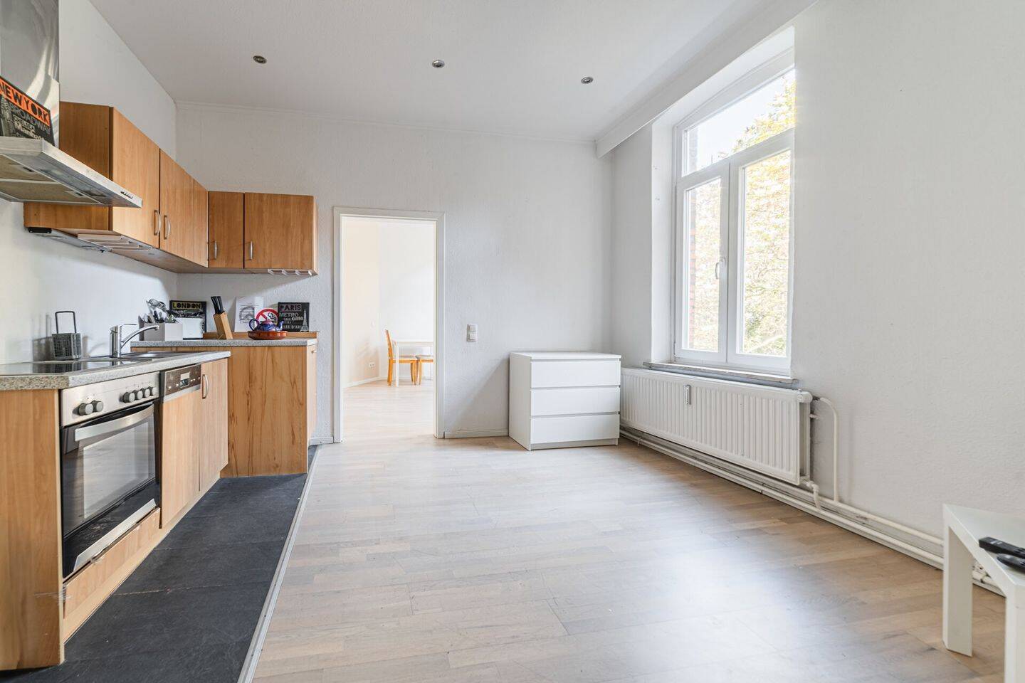 Helle 2-Zimmer-Wohnung mit Einbauküche und Tiefgaragenstellplatz- zentral in Rendsburg gelegen