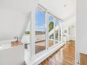 Lichtdurchflutete Dachgeschosswohnung mit Süd-Loggia in München-Untermenzing – 80997 München – Vorschaubild 4