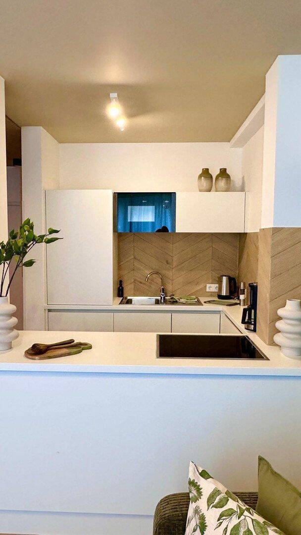 _NEU_ komplett renoviertes möbliertes Apartment im Herzen Düsseldorfs – Düsseldorf – Vorschaubild 3