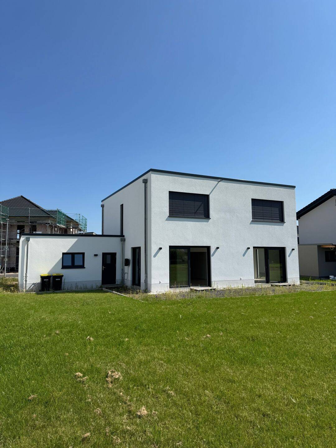 Neuwertiges Einfamilienhaus (BJ 2022) in Toplage von Fritzlar - 170m2 Wohnfläche – Fritzlar – Bild 1 von 9