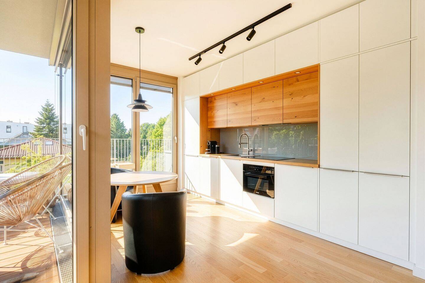 Kraftraum - modernes Penthouse im Fluss des Sonnenlaufes – Berlin – Vorschaubild 6