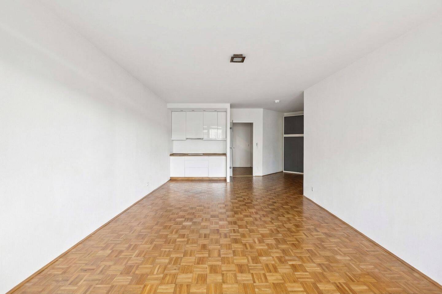 Studioapartment mit Stellplatz in bester City-Lage West für Architekturliebhaber – Berlin – Vorschaubild 6