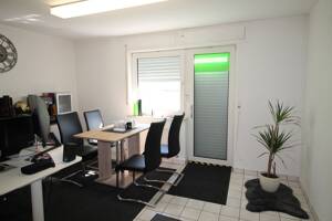 Zwei Wohneinheiten - ein Zuhause: Flexibles Zweifamilienhaus in Siegen-Trupbach – 57072 Siegen – Vorschaubild 9