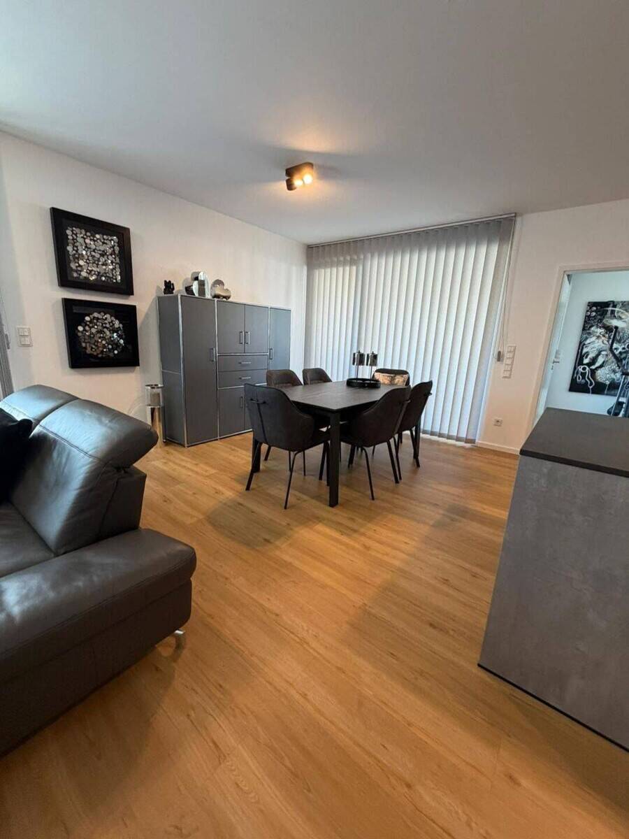 Exklusive Penthousewohnung mit großer Dachterrasse in Saarbrücken – Saarbrücken – Vorschaubild 4