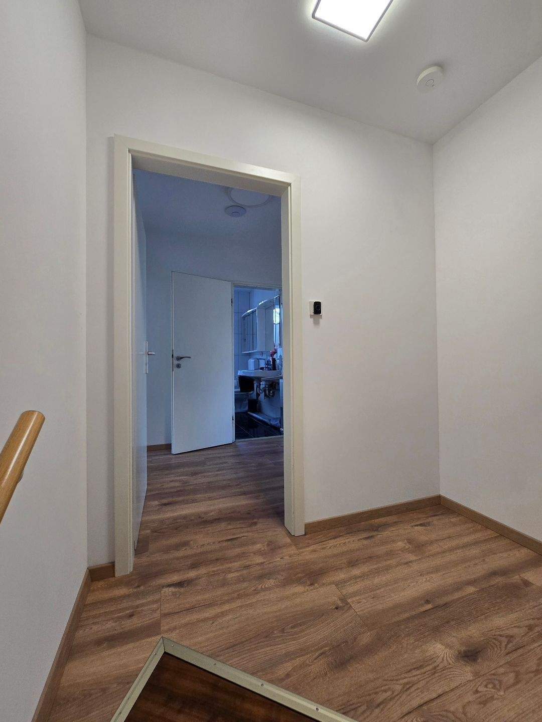 -- SANIERT -- Tolles Reihenendhaus mit Einbauküche und schönem Garten in Nürnberg / Mögeldorf -- – Nürnberg – Vorschaubild 8