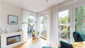 Moderne Doppelhaushälfte mit Garten und Garage - nahe des Huthparks – 60389 Frankfurt am Main – Vorschaubild 4