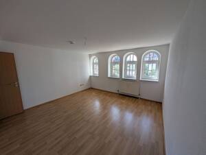 Großzügige Wohnung über den Dächern von Albstadt mit tollem Schnitt in ehemaliger Textilfabrik – 72461 Albstadt – Vorschaubild 6