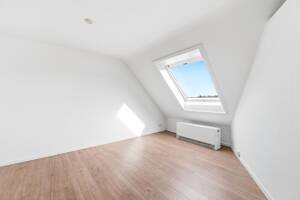 Charmante Galerie-Wohnung auf zwei Ebenen - Offenes Raumkonzept in ruhiger Lage – 70439 Stuttgart – Vorschaubild 7