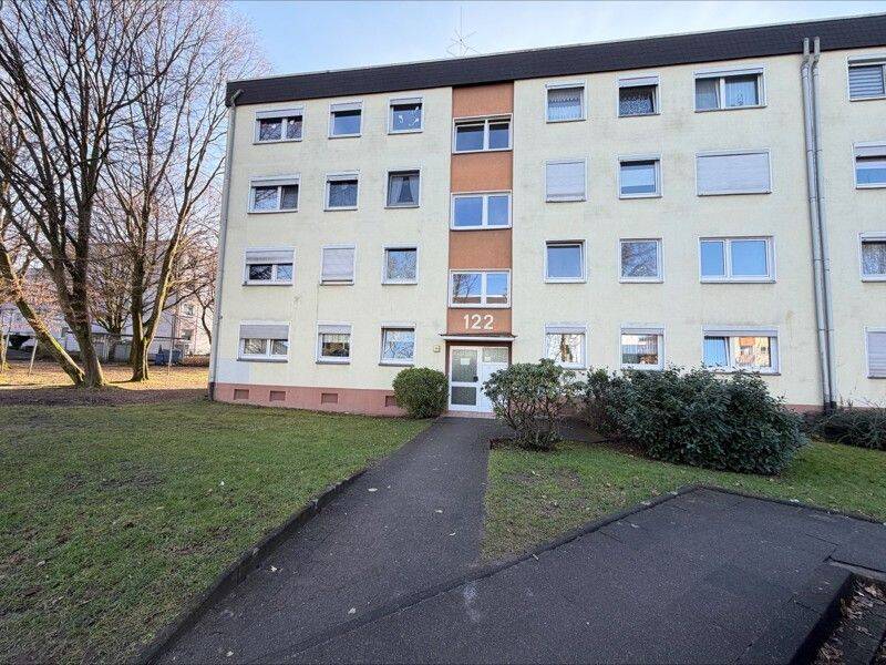 2-Zimmer-Wohnung mit Balkon in Lev. Steinbüchel