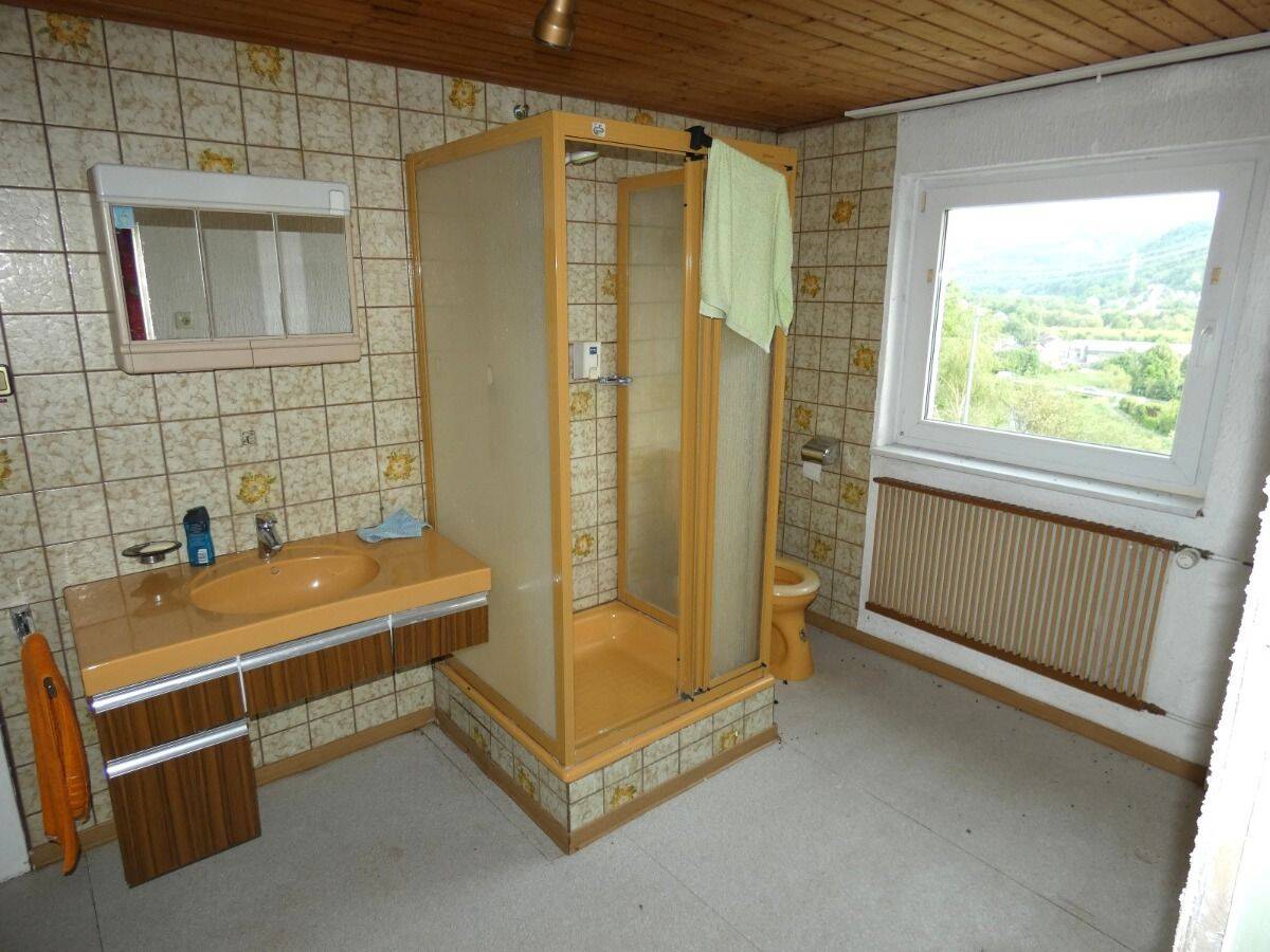 Gestalten statt suchen: Doppelhaus mit 8 Zimmern und großem Grundstück – Siegen – Vorschaubild 3