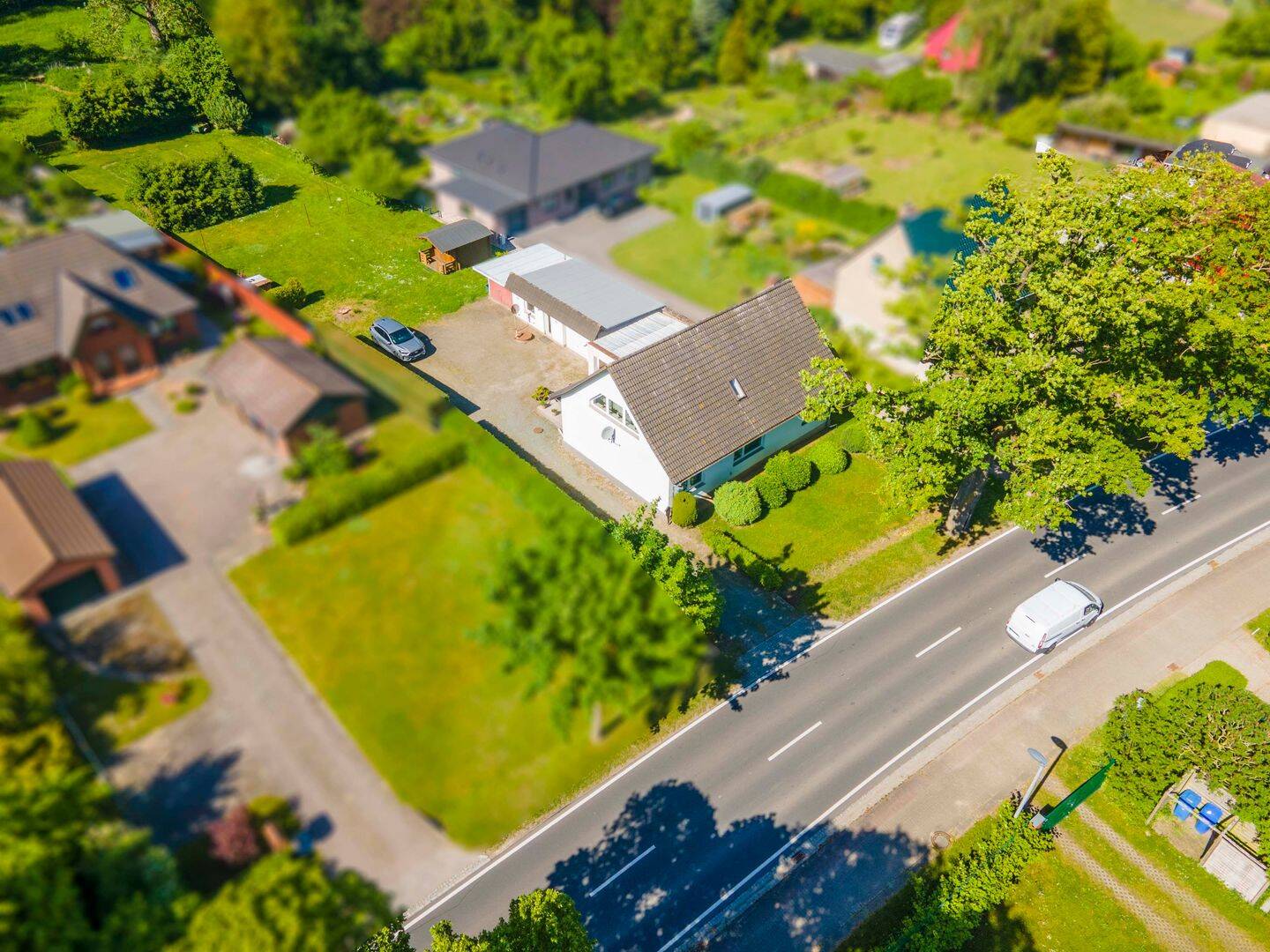 Einfamilienhaus mit großem Grundstück in Steinhagen – Steinhagen – Vorschaubild 2