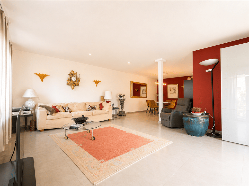 Lichtdurchflutete Erdgeschosswohnung mit großer Terrasse in begehrter Wohnlage – Kassel – Vorschaubild 2