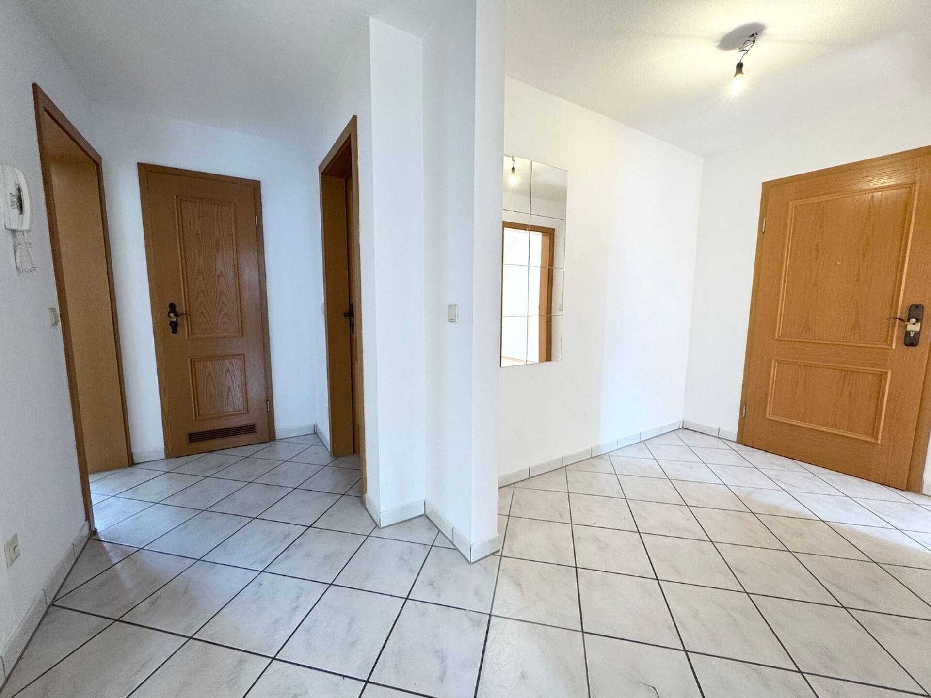 Dachgeschosswohnung in 91154 Roth mit 73 m² kaufen