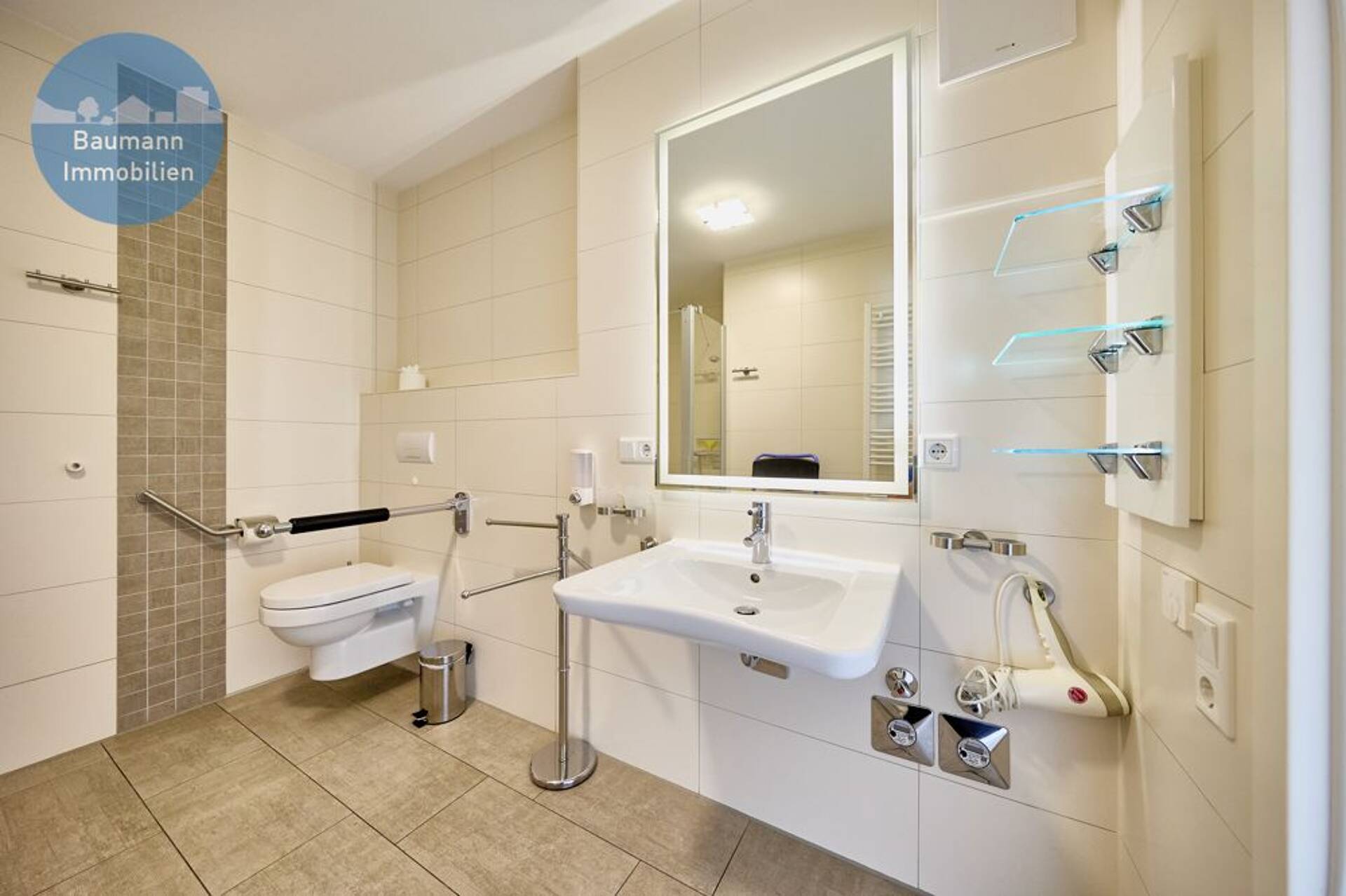 Etagenwohnung in 27476 Cuxhaven mit 76,91 m² kaufen